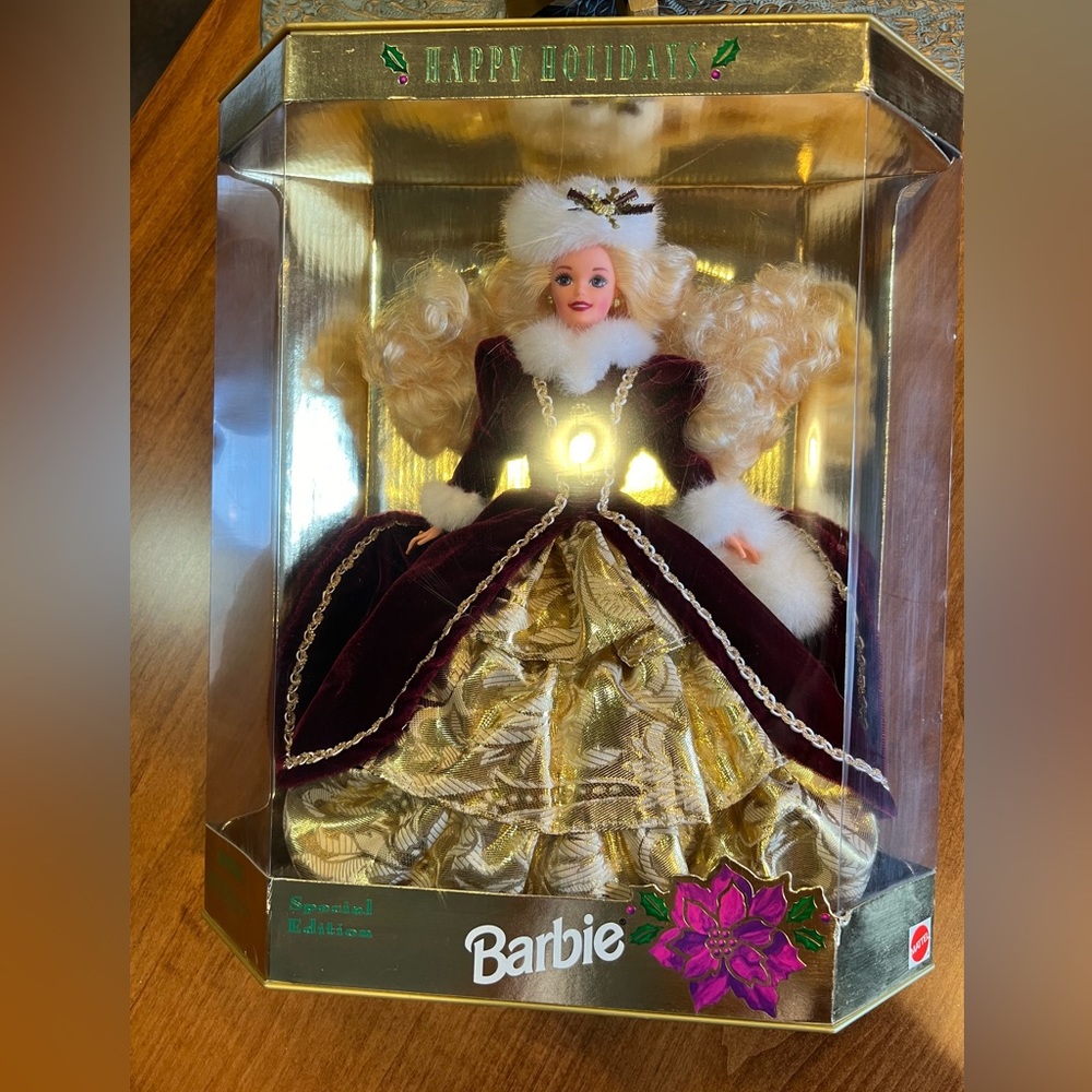 Mattel 15646 Christmas Barbie Happy Holidays 1996 Special Edition.